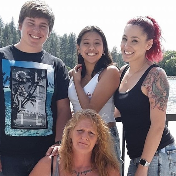 Meet your Posher, Melissa - Picture 1 of 1